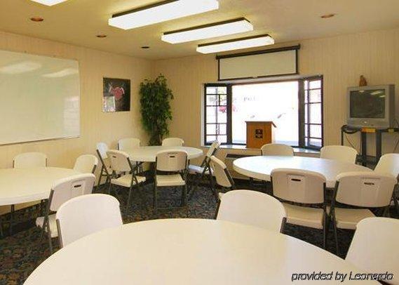 Days Inn & Suites By Wyndham Logan Facilities photo